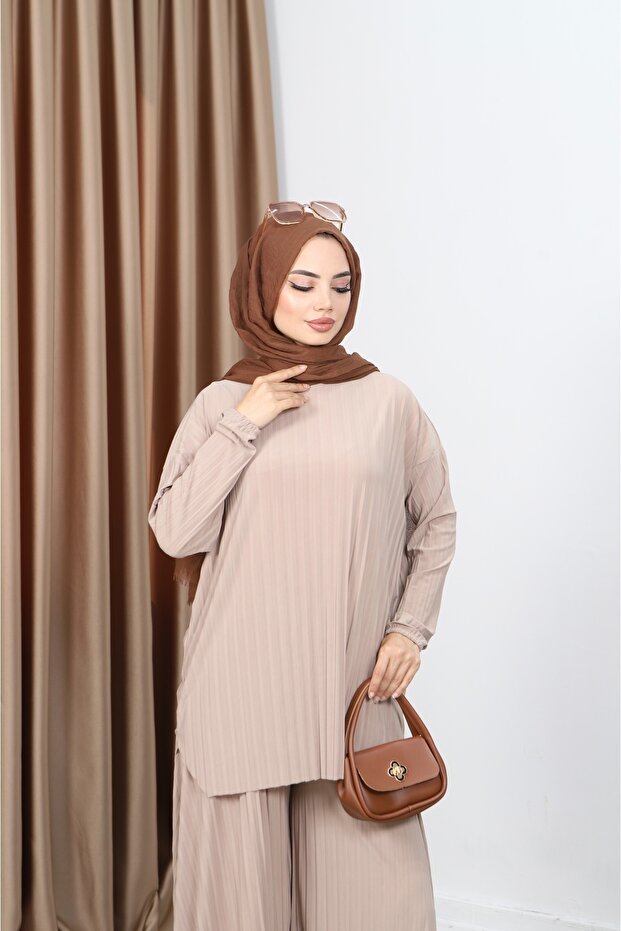 Piliseli Pantolonlu Takım - 5