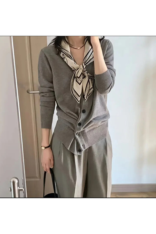 وشاح حريري مستورد مخطط ومزخرف بالزهور - 2