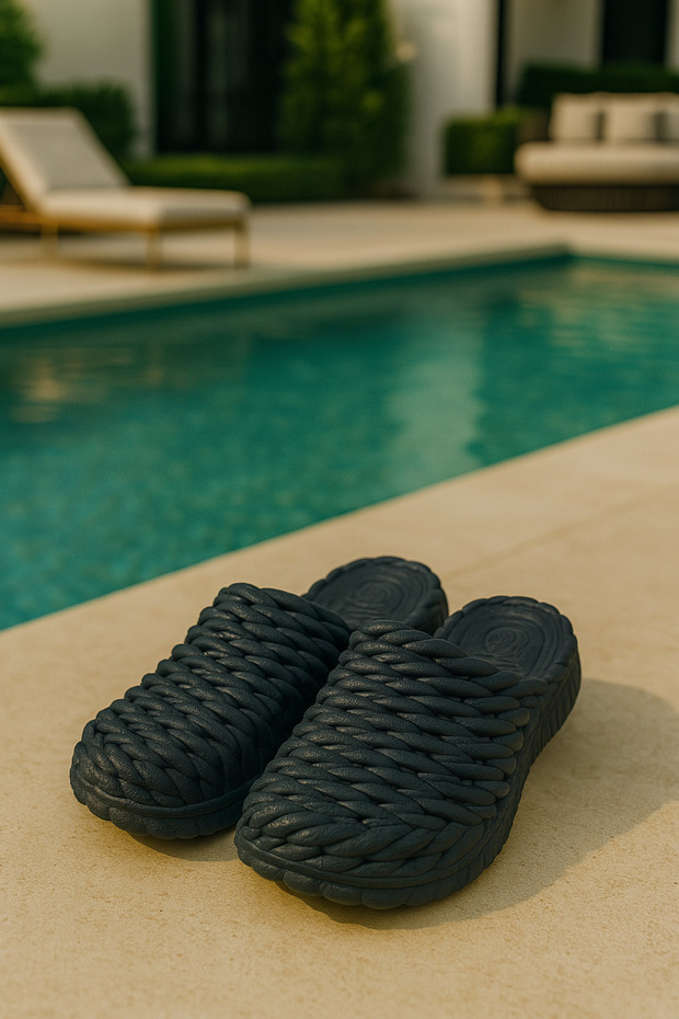 Closed Front Non-Slip Sole Slippers Balcony Bathroom Pool Seaside Beach Pool Daily Slippers
