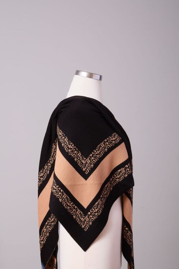 Kırçıllı Üçgen Triko Şal - 5