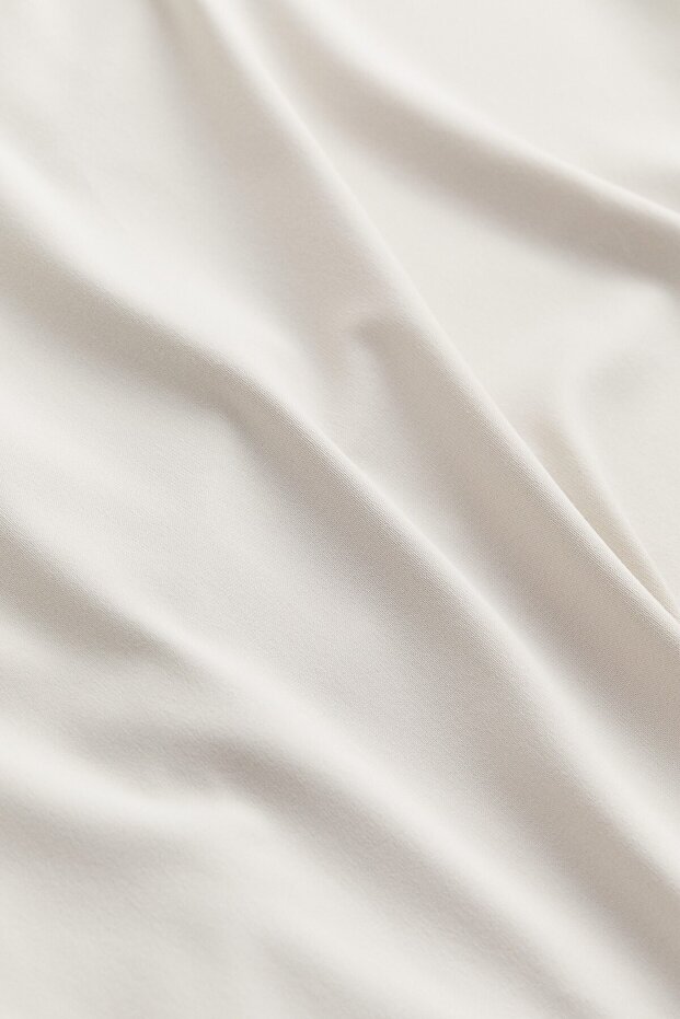 Bedene Oturan Mikrofiber Tişört - 4