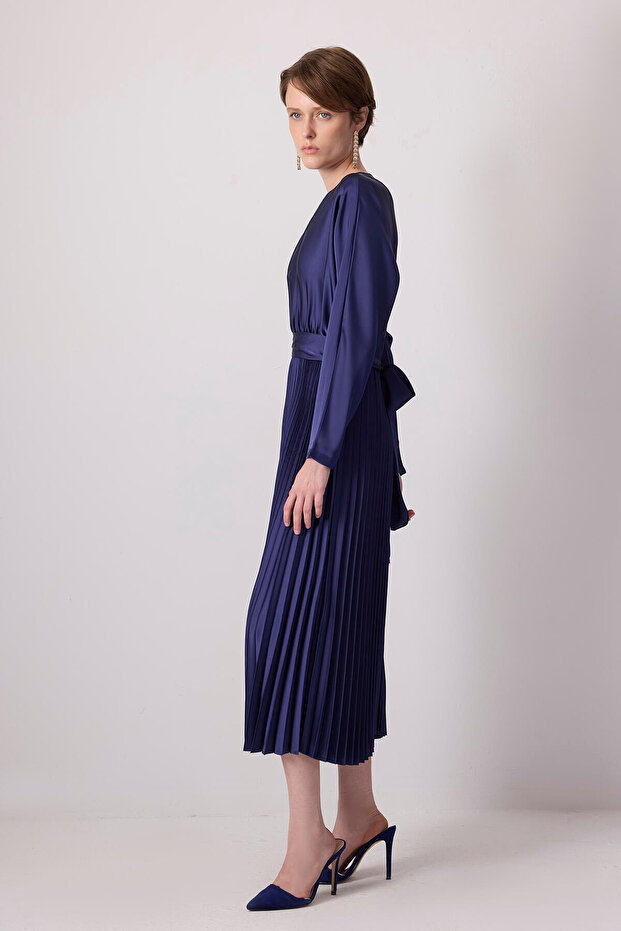 ROCHIE DE SATIN PLURI - 4