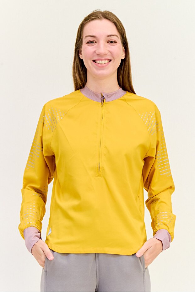 Women Sportswear Fit Training Wind Shell Jacket, Mustard
