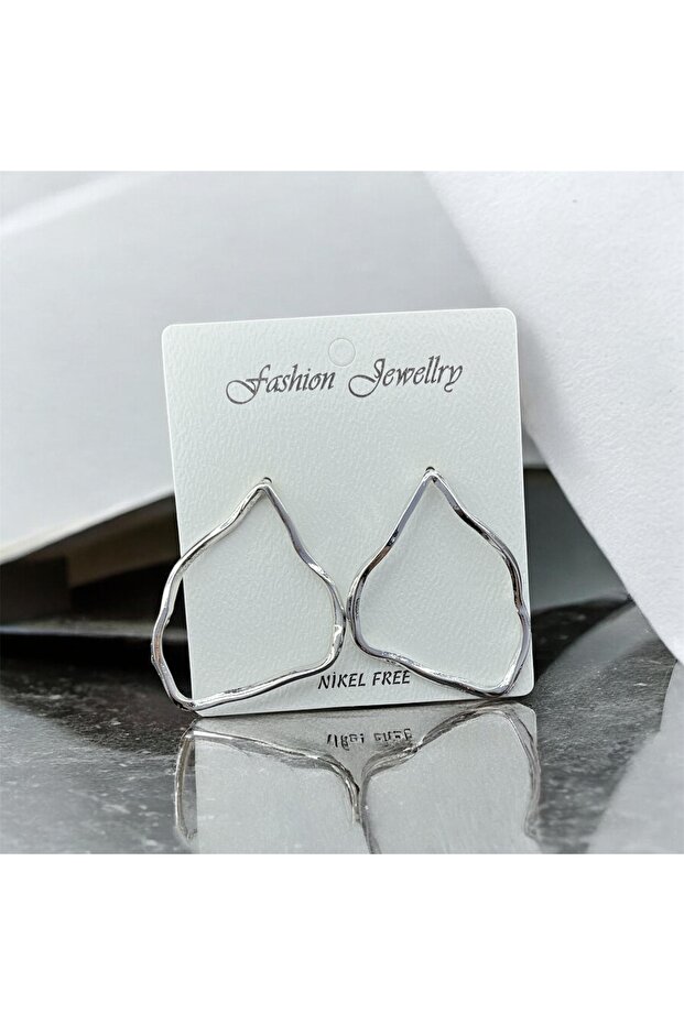 أقراط غير متناظرة - 1