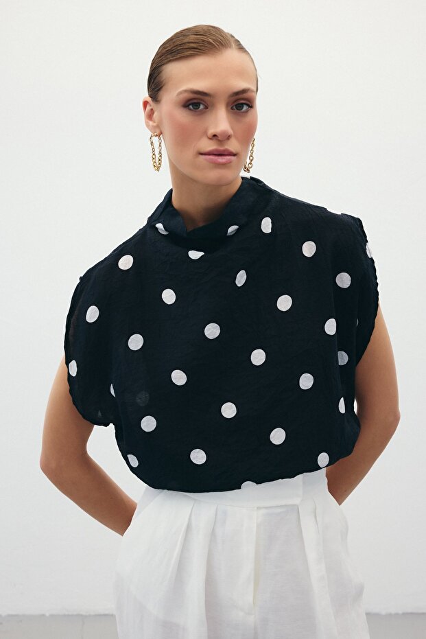 بلوزة منقطة - أسود - 5