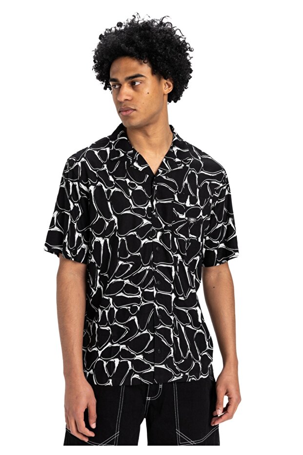 Mercury Chrome Comfort Fit Men's Short Sleeve Shirt – Black (Eqywt04626)