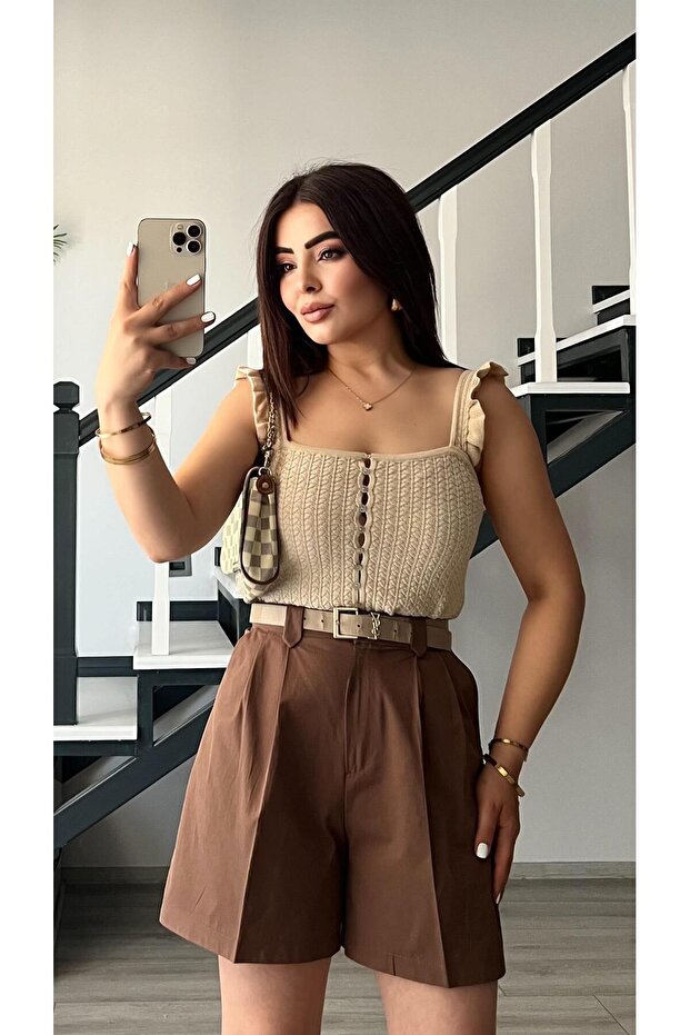 بلوزة مكشكشة باللون البيج - 4