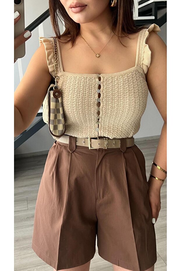 بلوزة مكشكشة باللون البيج - 6