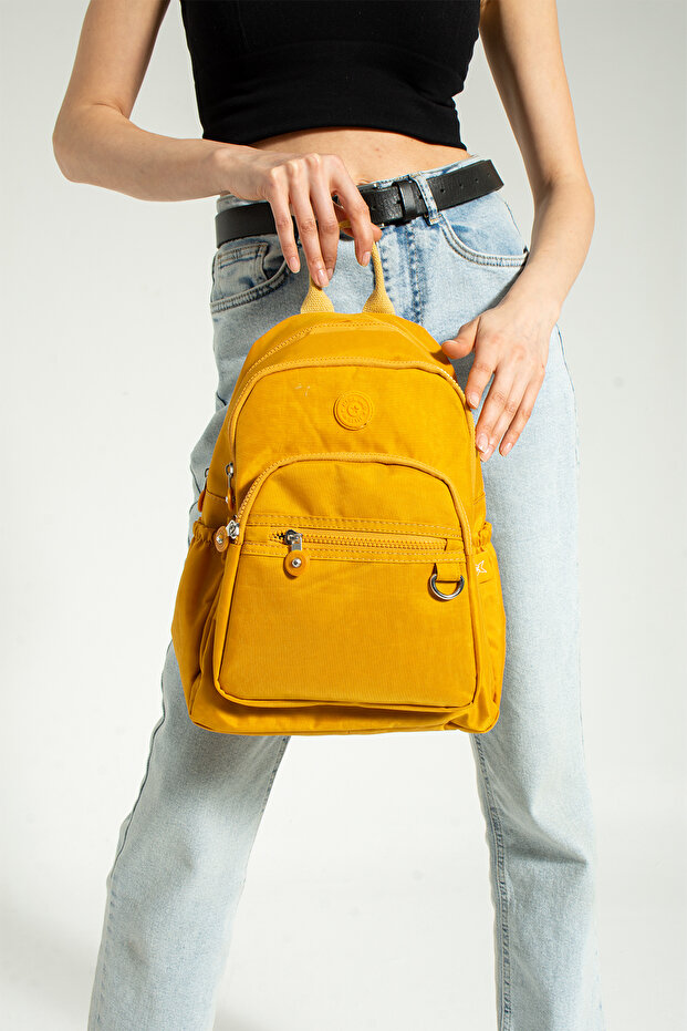 حقيبة ظهر من القماش المجعد - 1