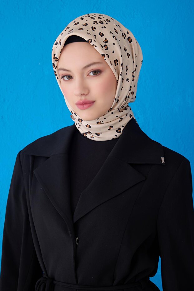 وشاح حريري تيفيل E25YA4126D01-32