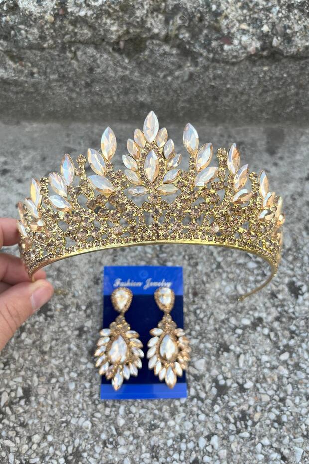 Madeline Bridal Set – Gold Crown and Wide Shuttle Earrings Set, Henna Wedding Accessory