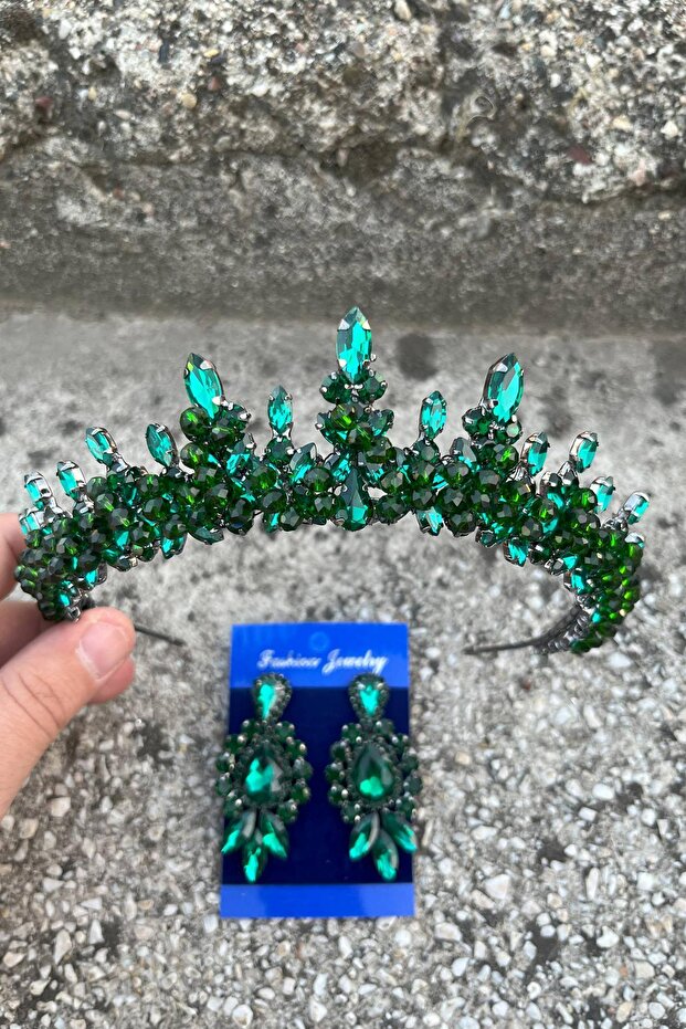 Thalia Crown Three Shuttle Earrings Set Green – Sparkling Evening Dress Accessory with Stones for Bridal Henna Wedding
