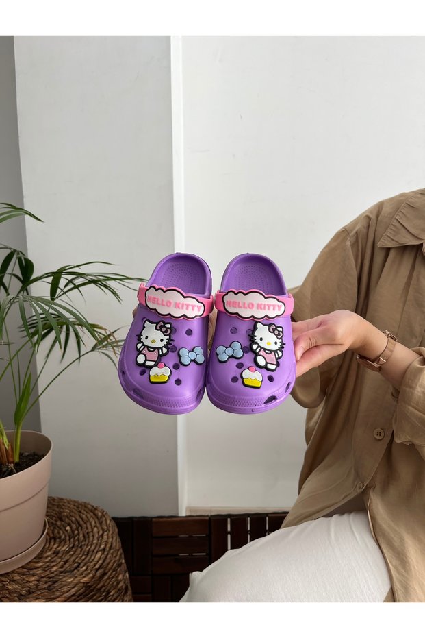 Girl Child Helo Kty Child 6 Pieces Jibbitz Fancy Garden Pool Daily Sandals Slippers