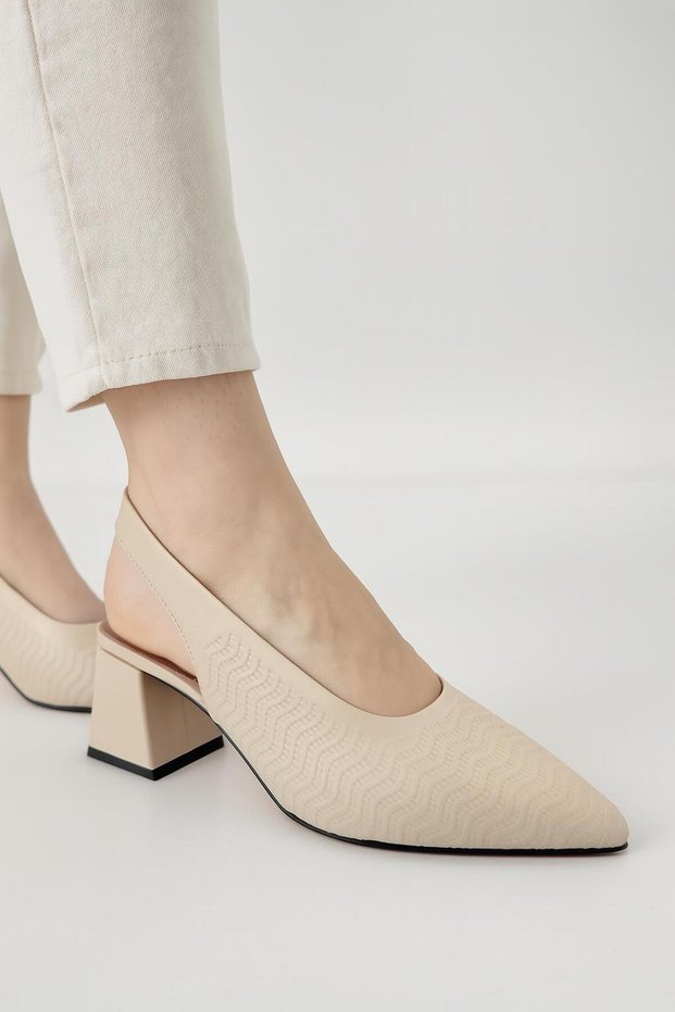 Women's Daily Heeled Shoes Genuine Beige Leather