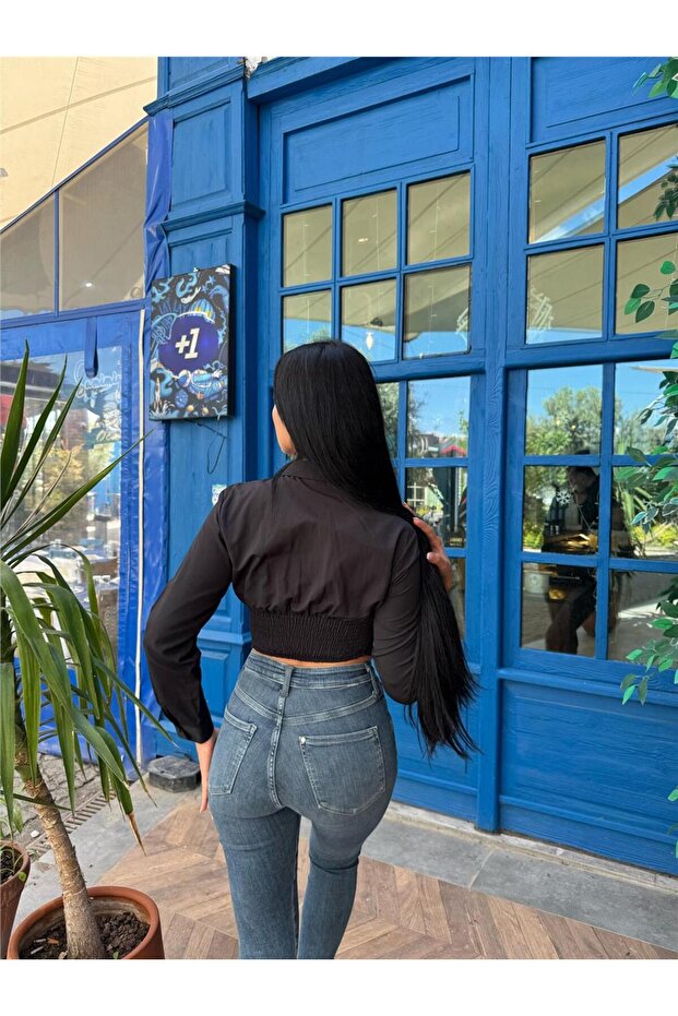 قميص من البوليستر منقوش باللون الأسود - 2