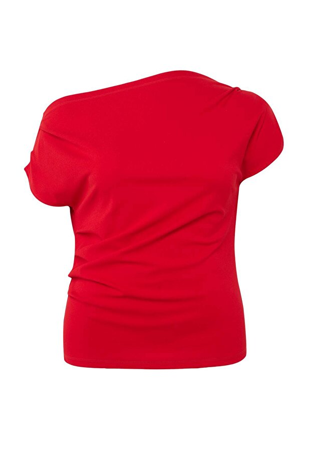 Yılbaşı Kırmızı Büzgü/Drape Detaylı Dökümlü Asimetrik Yaka Örme Bluz TBBSS25AF00119 - 5