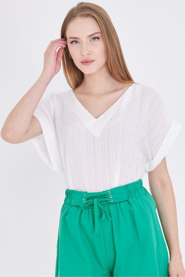 Women's White V-Neck Oversize Blouse with Side Slits and Long Double Sleeve Detail on the Back Arm-24Y001074