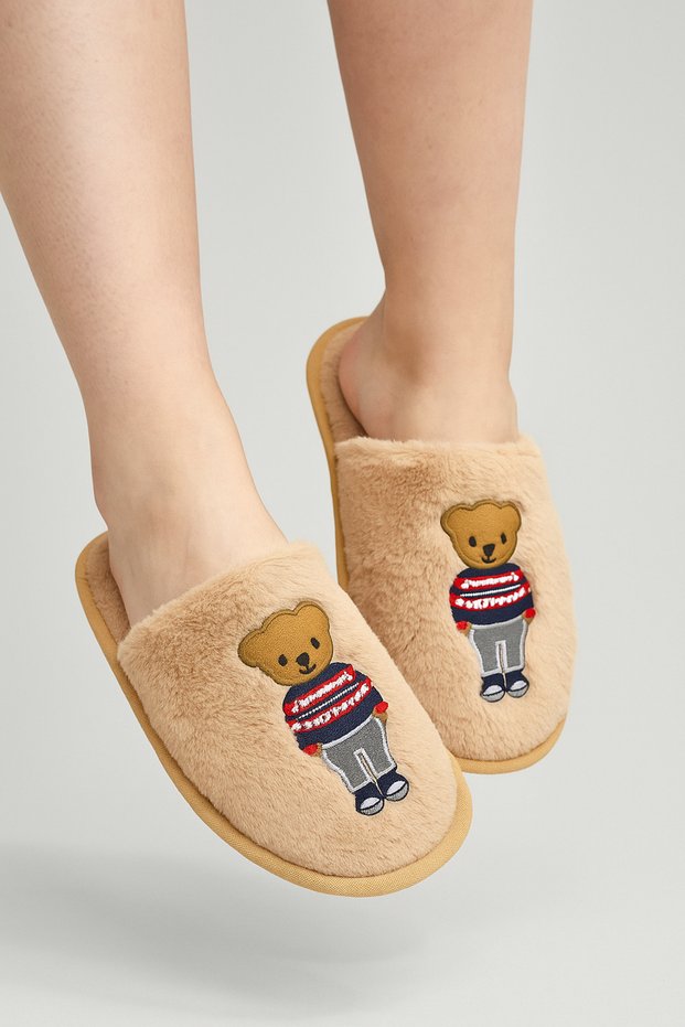 Warm Plush Fabric, Embroidered, Non-Slip and Soundless Thermo Sole, Women's House Slippers Slippers