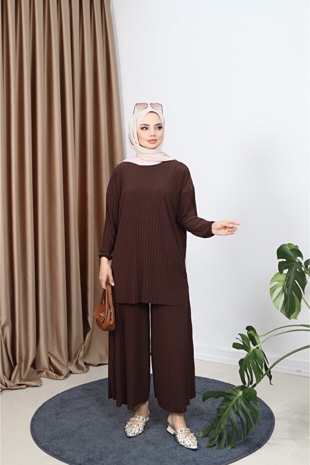 Piliseli Pantolonlu Takım - 3