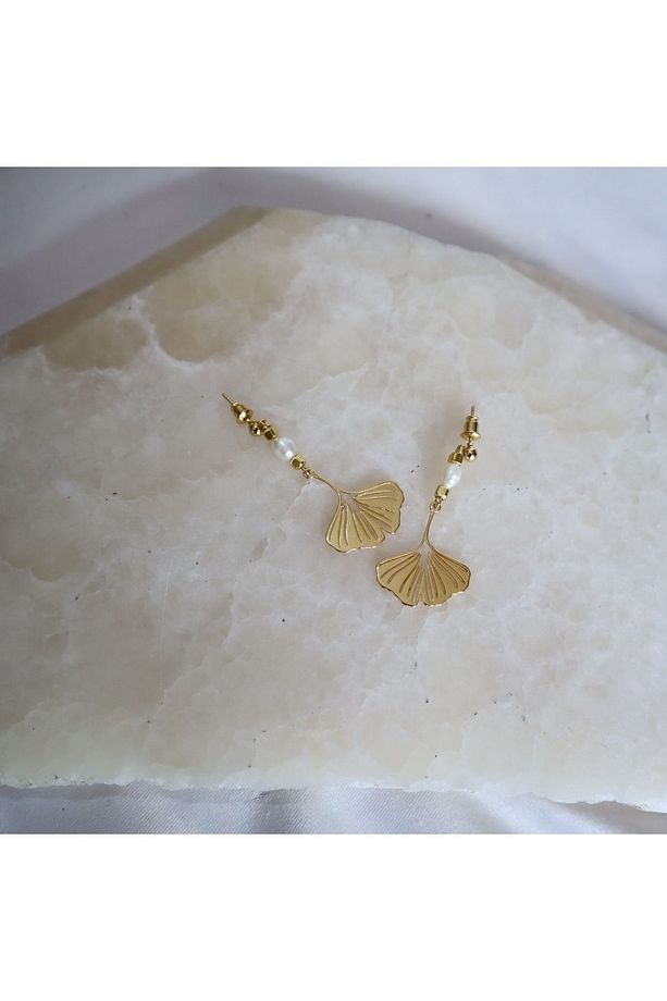 Ginkgo Yaprağı Ve Inci Detaylı Altın Kaplama Kadın Küpe - 4