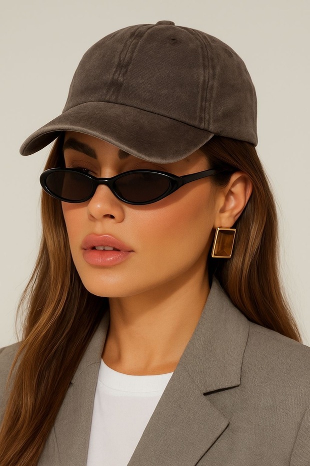 قبعة أساسية كلاسيكية مغسولة للجنسين باللون البني - 1