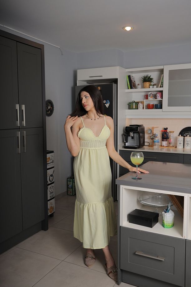 Sarı Örme Göğüs Detaylı Elbise - 5