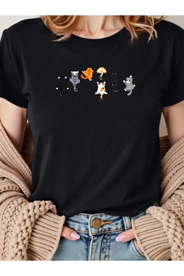 Women's Black Cute Cats Printed Cotton Oversize Relaxed Cut Stylish T-Shirt