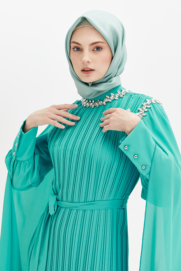 Pelerin Kol Piliseli Elbise - 4