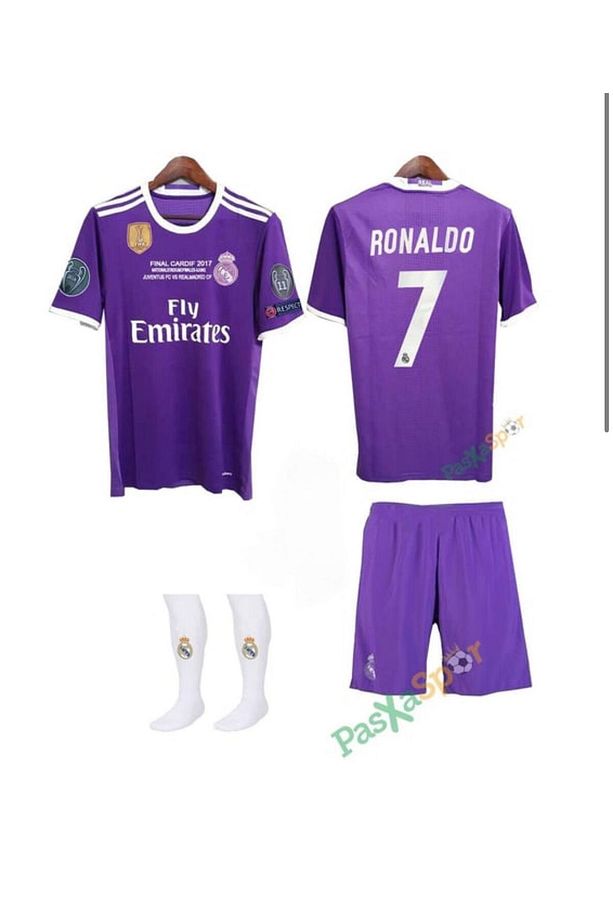 R.e.a.l M.a.d.r.i.d 17/18 Cristiano Ronaldo Mor RENK Çocuk Forması 3'lü Seti - 1