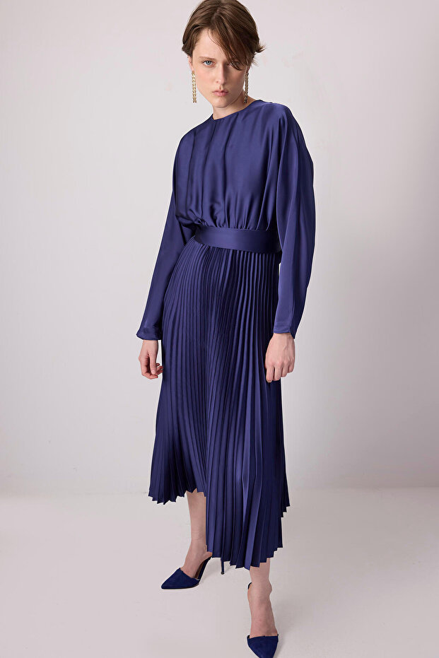 ROCHIE DE SATIN PLURI - 2