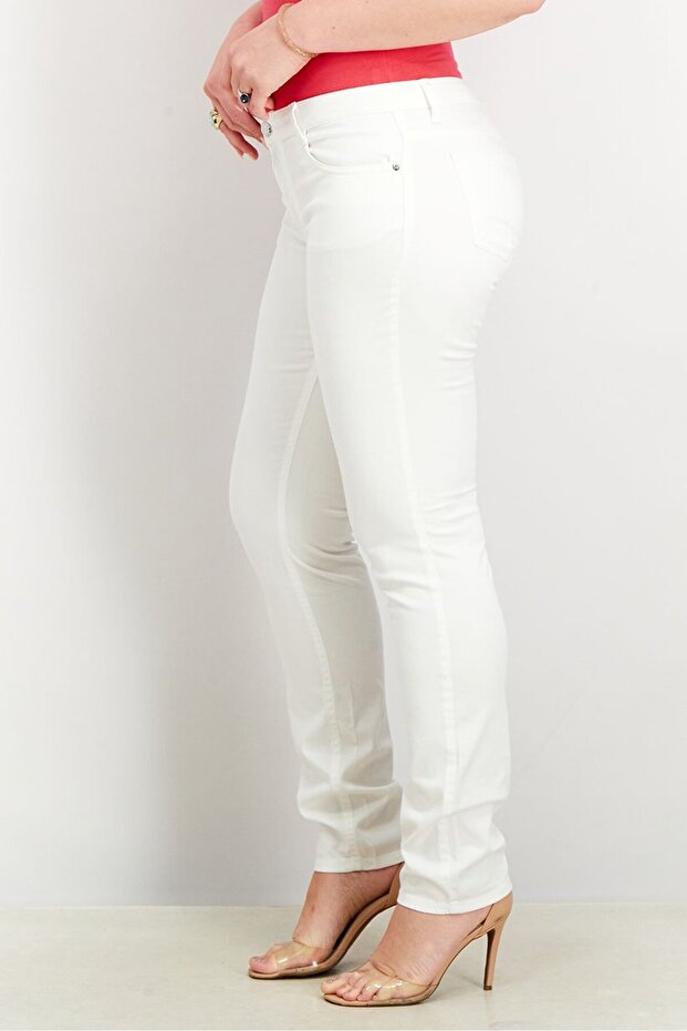 Women Regular Fit Stretchable Solid Pants, White - 4