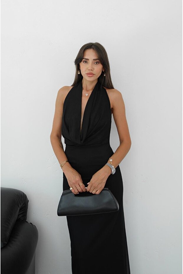 Μαύρο φόρεμα με δραπέ - 5