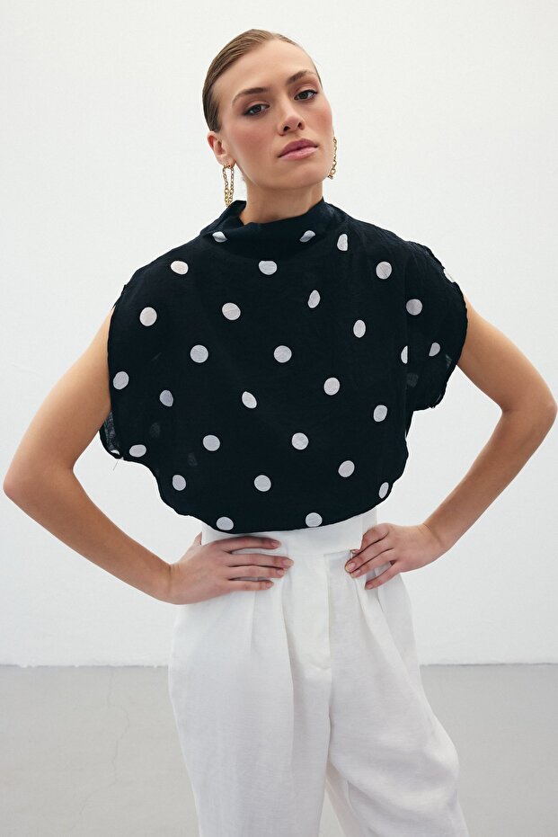 بلوزة منقطة - أسود - 6