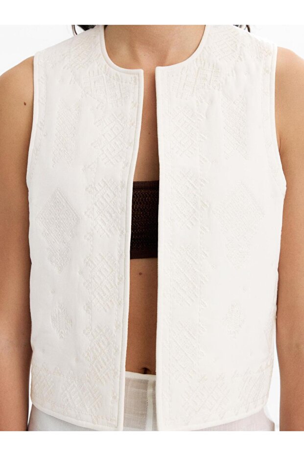 İşlemeli Yelek - 2