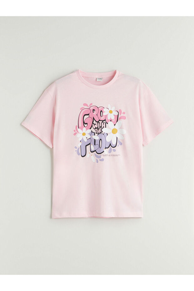Nevavm Oval Collar Girl's T-Shirt with a Difference