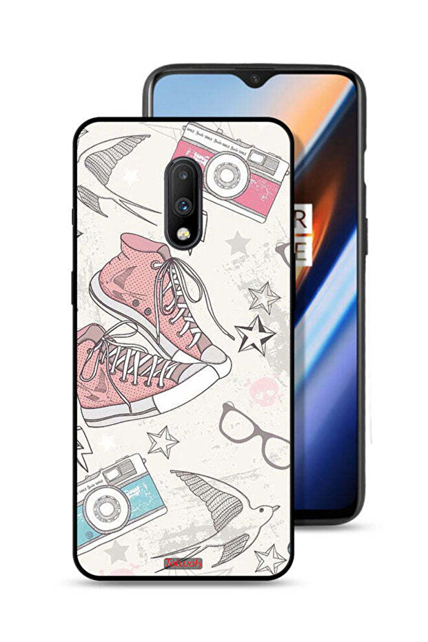 غطاء حماية لهاتف OnePlus 7 من القماش بتصميم حذاء وفن كاميرا