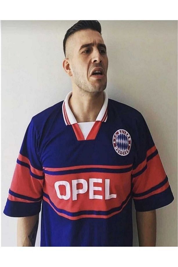 B.a.y.e.r.n/M.ü.n.i.h 01 Cio Baba Forması - 1