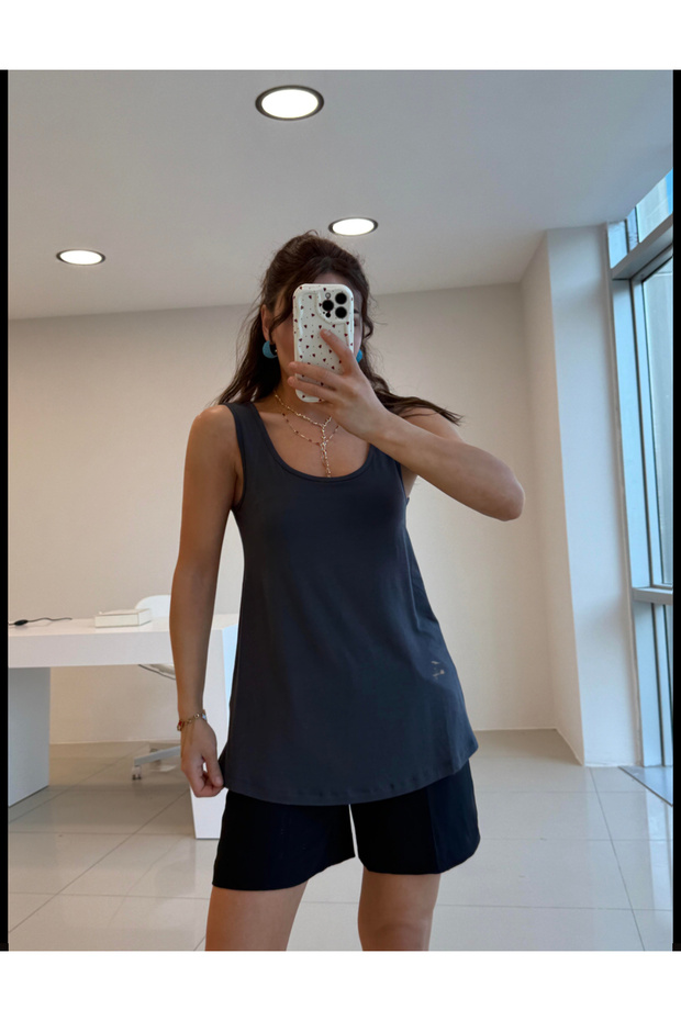 Modal Basic Kadın Kolsuz Bluz – Yazlık Şık ve Rahat - 1