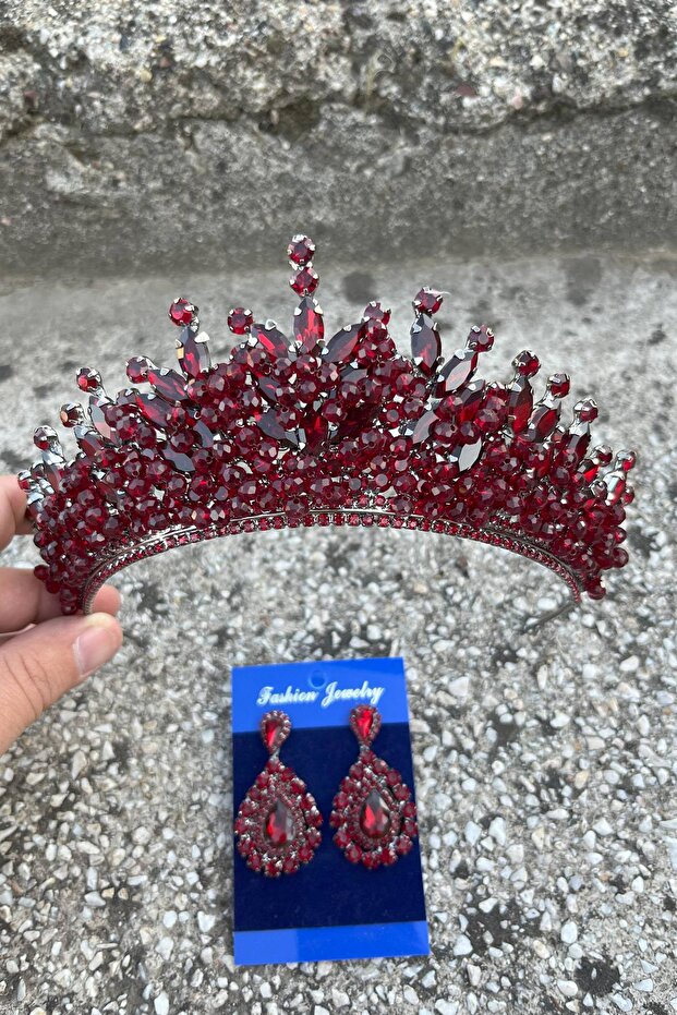 Daisy Burgundy Crown and Drop Shuttle Earrings Set – Sparkling Evening Dress Bridal Set