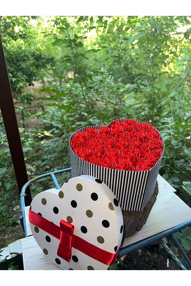 solmayan güller el yapımı 29 adet aşkını anlat 12 cm *22 cm - 1
