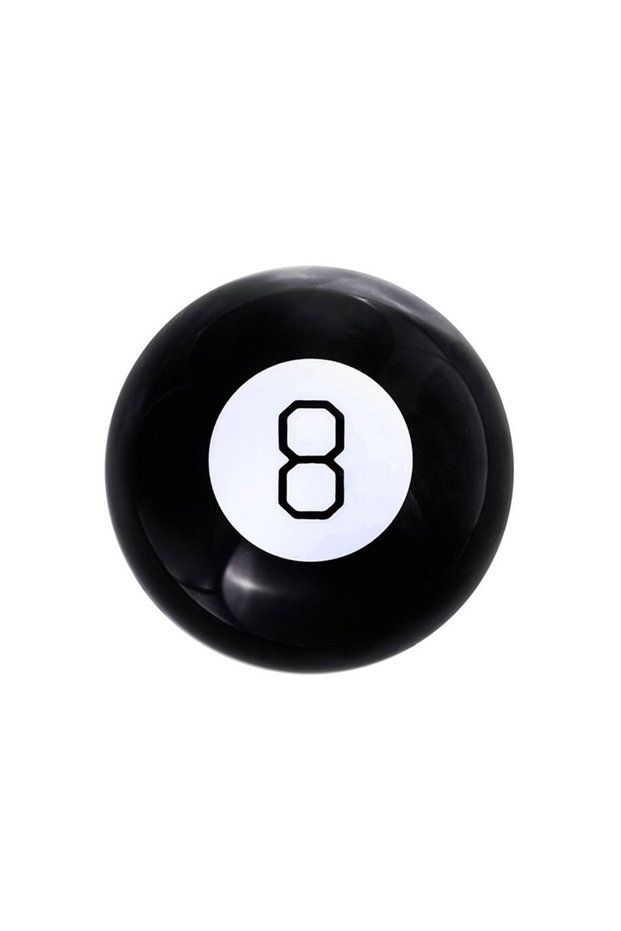 Magic 8 Ball – Bila Adevărului