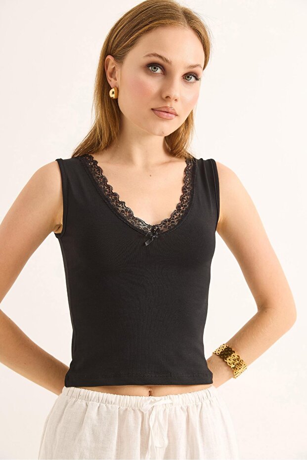 Lace Detailed Sleeveless Ball Blouse Black