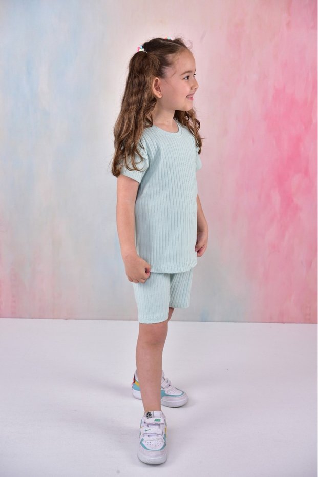 Summer Girl's Ruffle Sleeve Shorts Corded Green Color Suit
