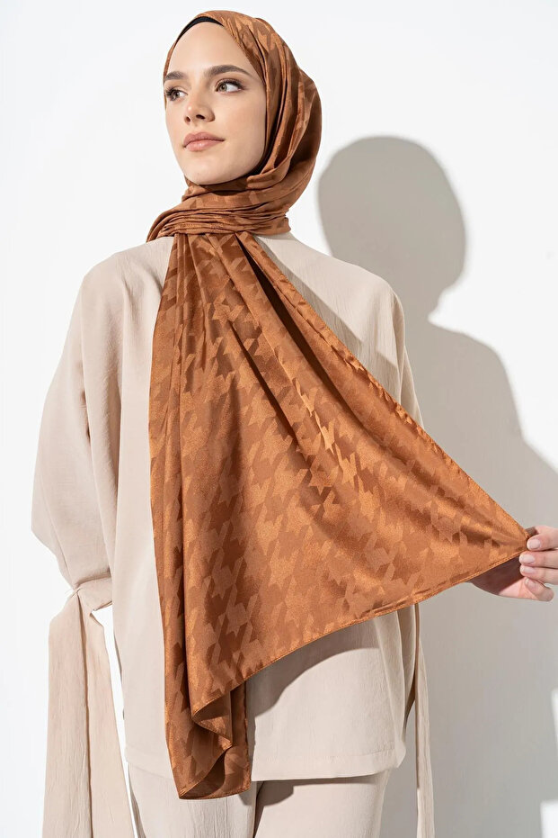 شال جاكار بنمط كبير على شكل مربعات - 1