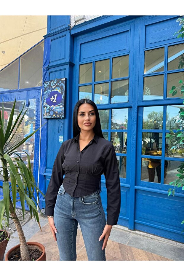 قميص من البوليستر منقوش باللون الأسود - 6