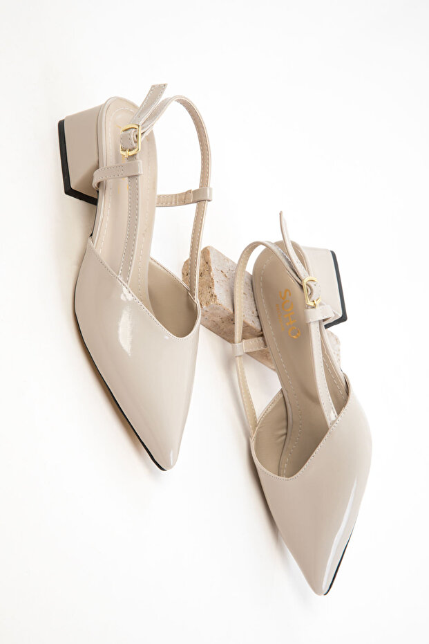 Beżowe lakierowane damskie klasyczne buty na wysokim obcasie 20286 - 1