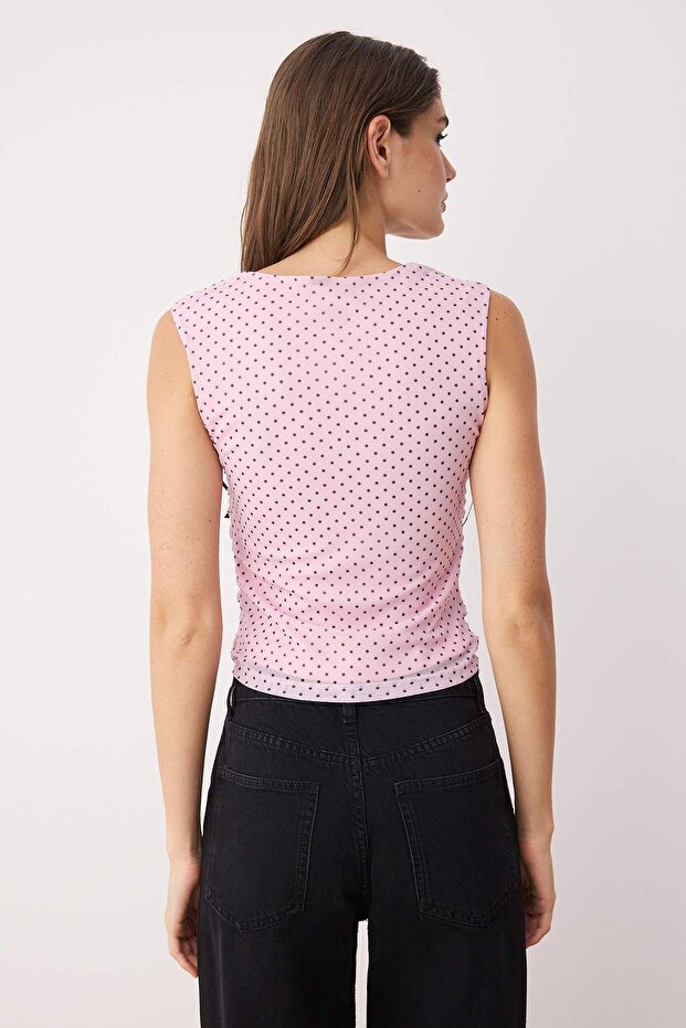 Pembe Puantiyeli Astarlı Baskılı Tül Vücuda Oturan Crop Fiyonk Detaylı Örme Bluz TWOSS25BZ00033 - 4