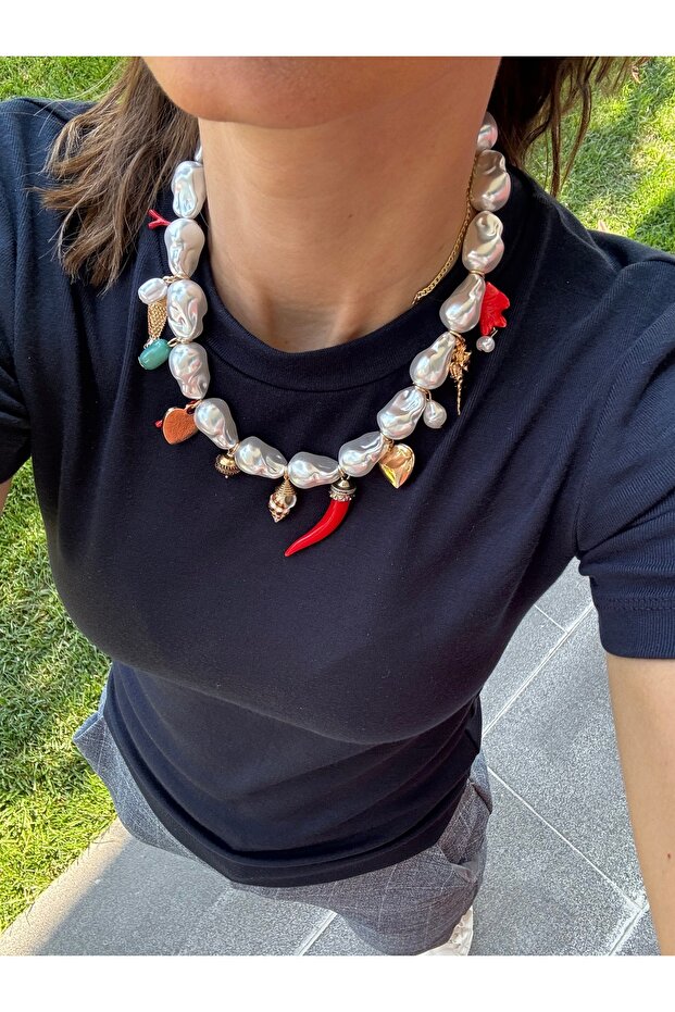 Charmli Pearl Necklace