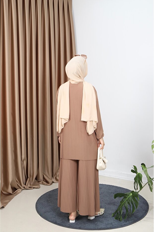 Piliseli Pantolonlu Takım - 6