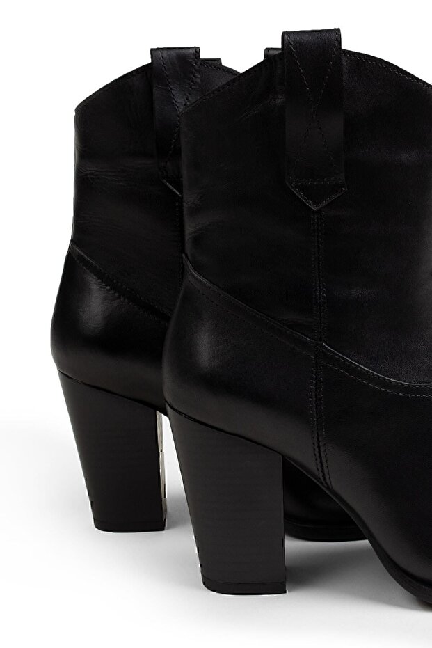 Hakiki Deri Siyah Kadın Bot - 3